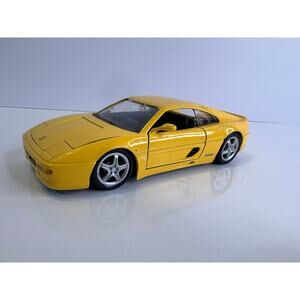 VNT RARE Maisto 1994 Ferrari F355 Model Car Die Cast yellow 1/24